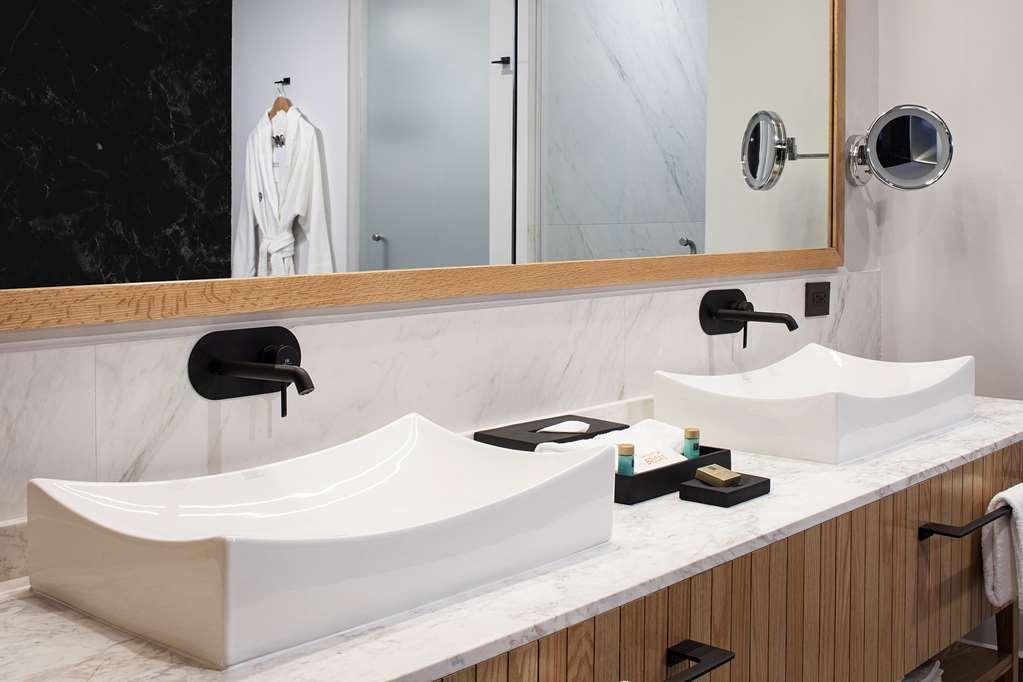 Galeria Plaza Monterrey 호텔 외부 사진 Bathroom