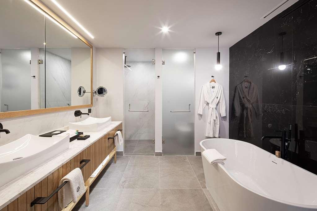 Galeria Plaza Monterrey 호텔 외부 사진 Bathroom