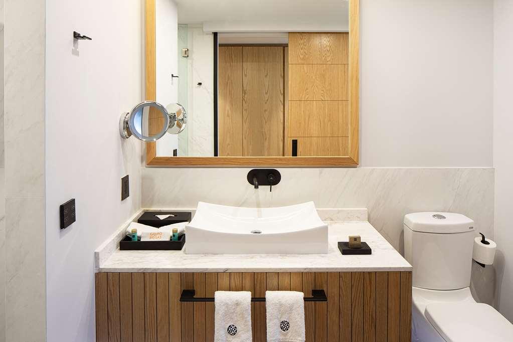Galeria Plaza Monterrey 호텔 외부 사진 Bathroom