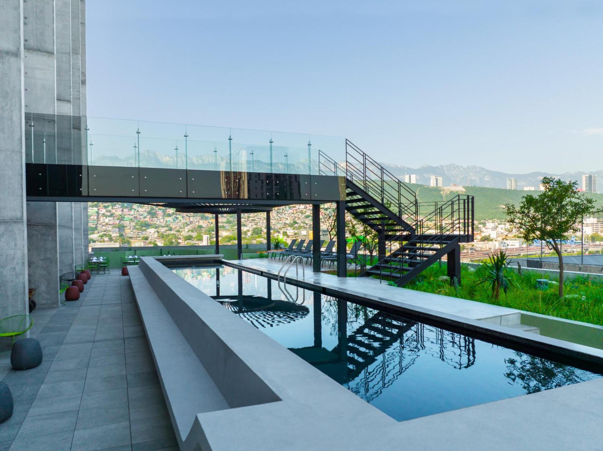 Galeria Plaza Monterrey 호텔 외부 사진 Skyline Residences