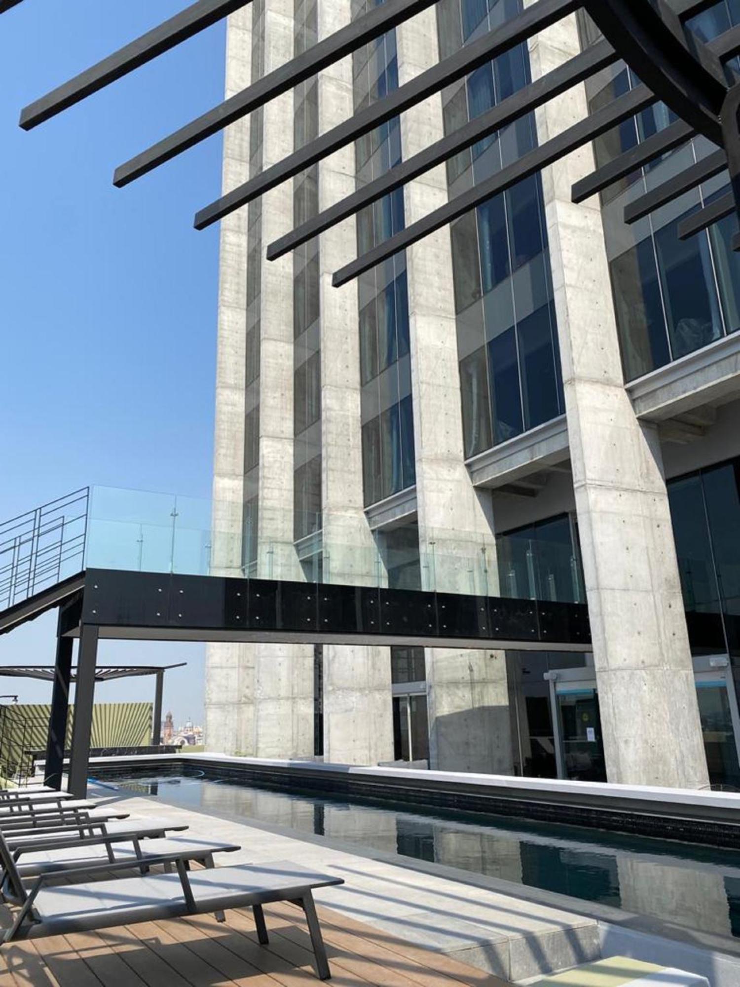 Galeria Plaza Monterrey 호텔 외부 사진 The Skywalk